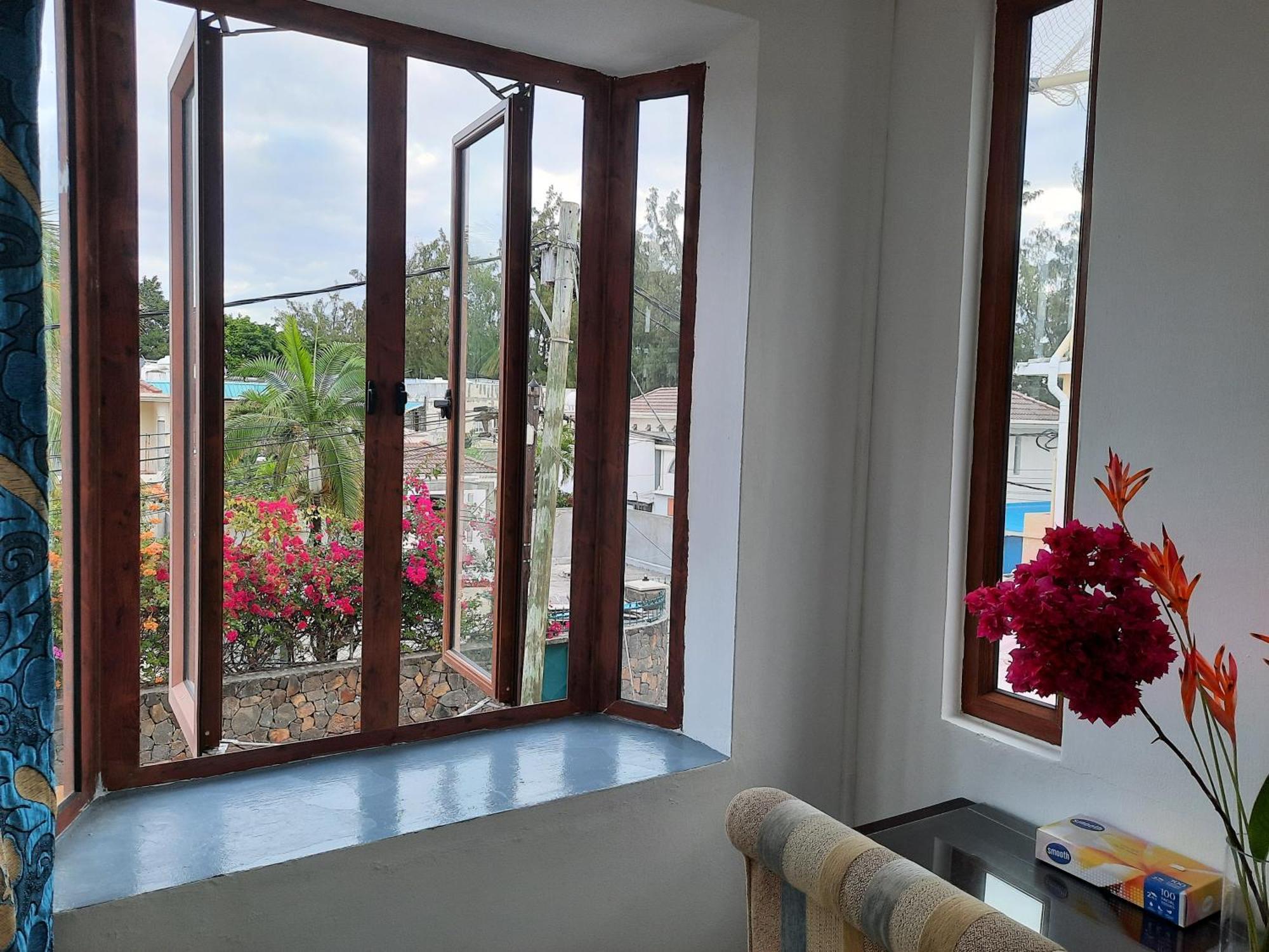 Jasmin Apartments Flic En Flac Ngoại thất bức ảnh