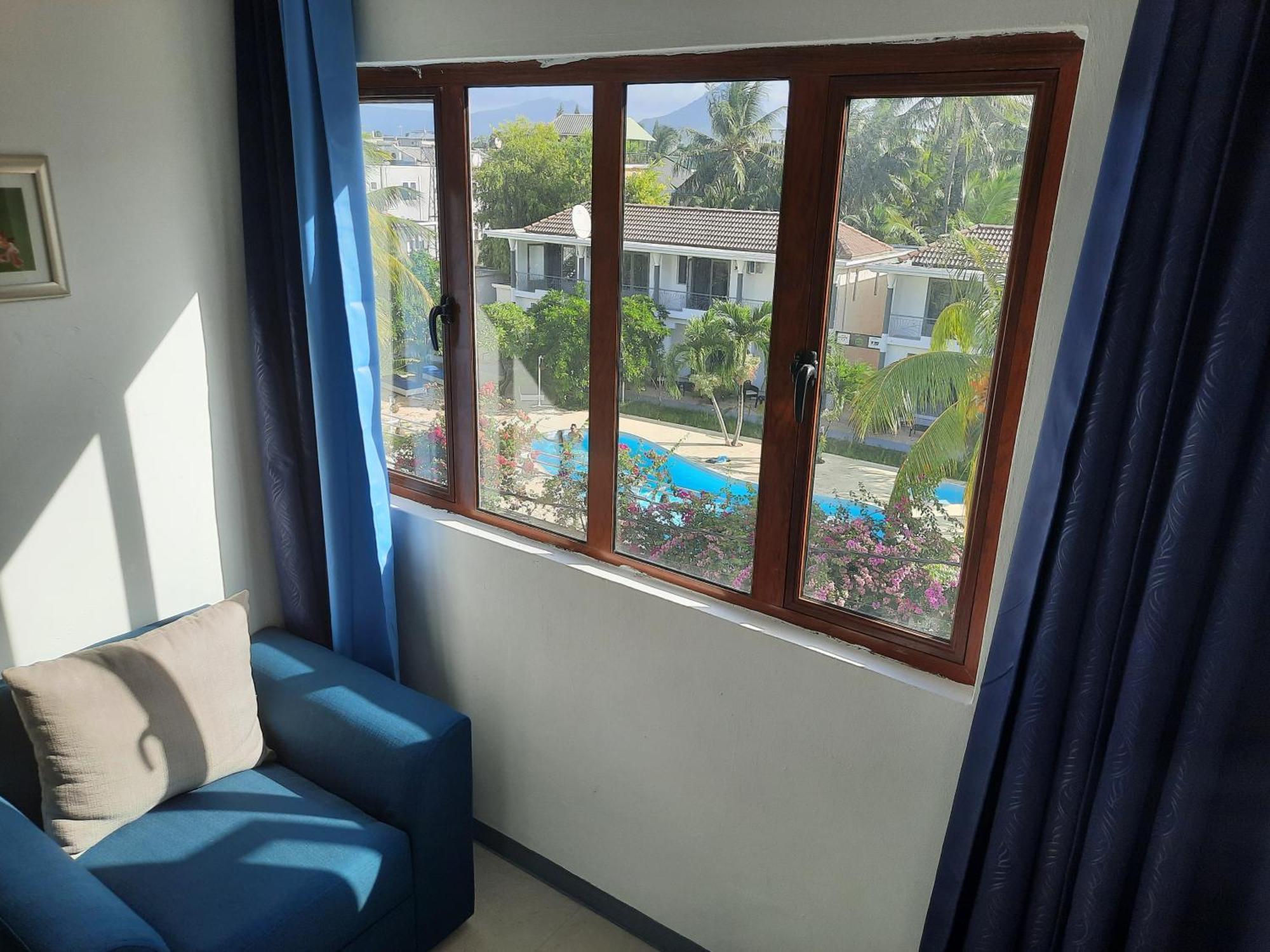 Jasmin Apartments Flic En Flac Phòng bức ảnh