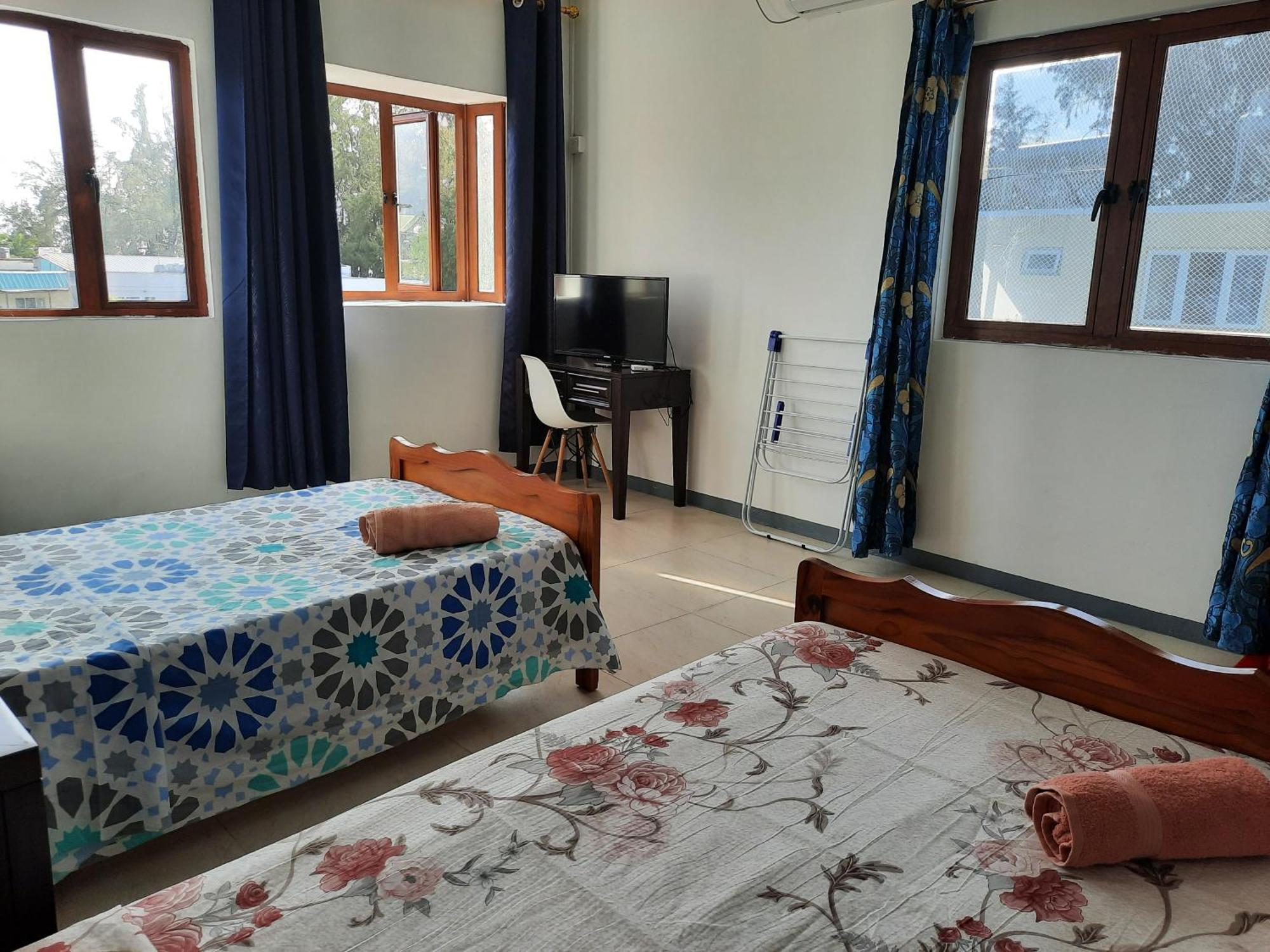 Jasmin Apartments Flic En Flac Ngoại thất bức ảnh