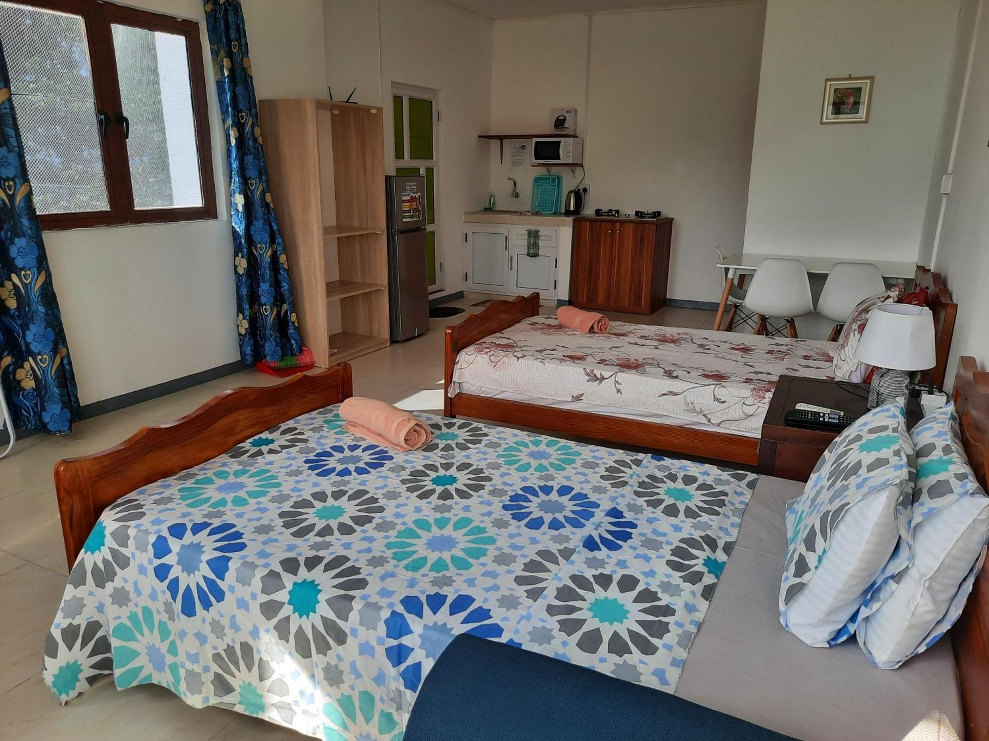 Jasmin Apartments Flic En Flac Phòng bức ảnh