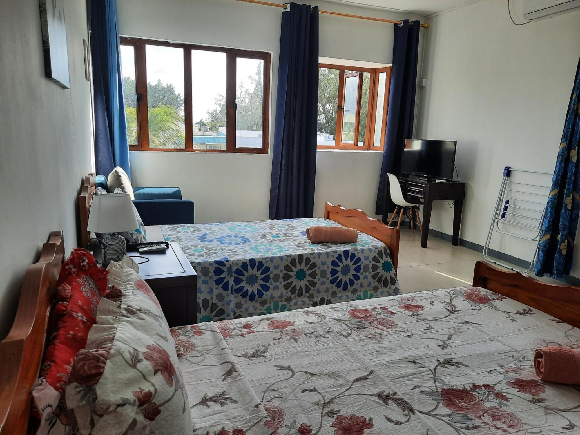 Jasmin Apartments Flic En Flac Phòng bức ảnh